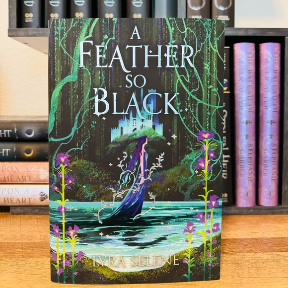 Fairyloot Exclusive Signed Edition A Feather So Black by Lyra Selene - Picture 2 of 11